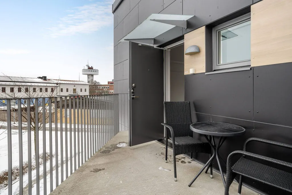 Balcony - Two-Bedroom Flat with Balcony in Gårdshusen
