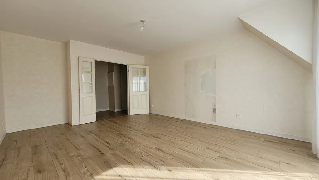 Pièces - Duplex avec Garage près de la Gare SNCF à Beauvais