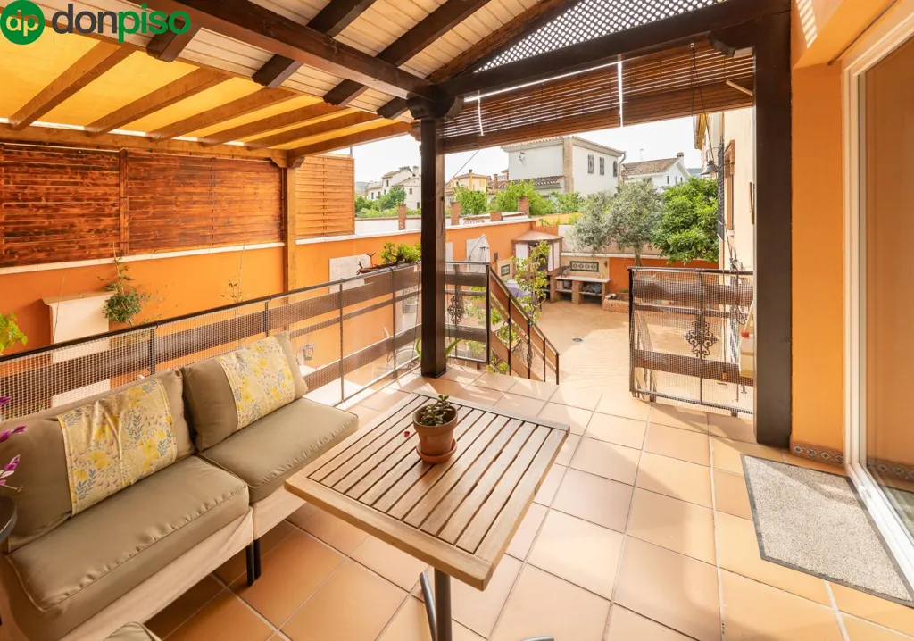 Terrasse - Pareded House with Garden in Jun
