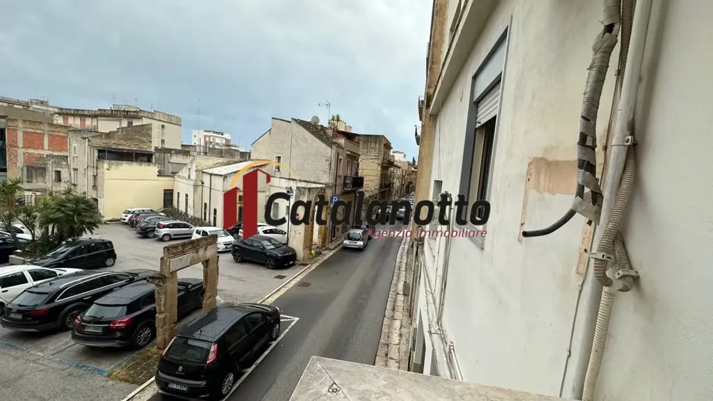 Balcon - Bright Apartment with Central Location in Castelvetrano
