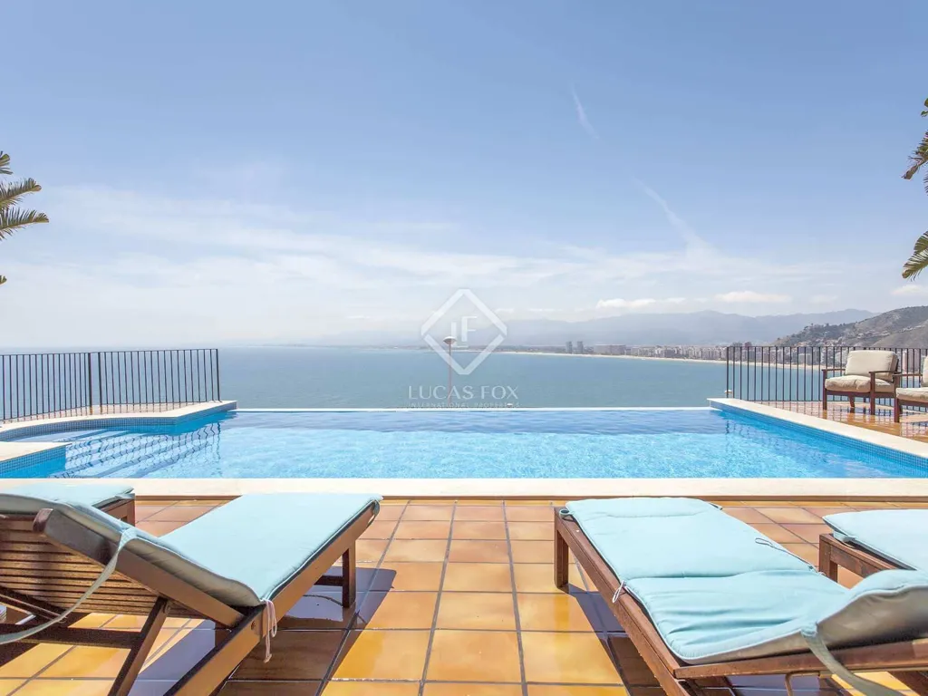 pool_area