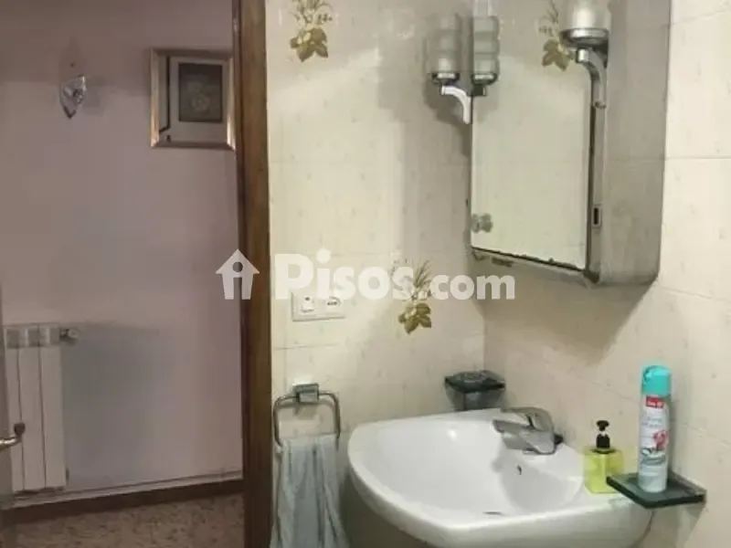 Salles de bain - Rustic House with Patio in Santa Gadea del Cid
