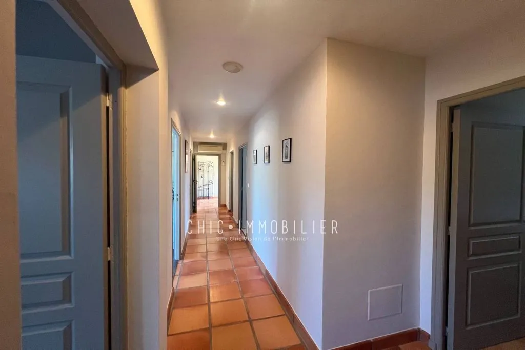 Entrée - Villa Luxueuse avec Vue Montagne à Argelès-sur-Mer