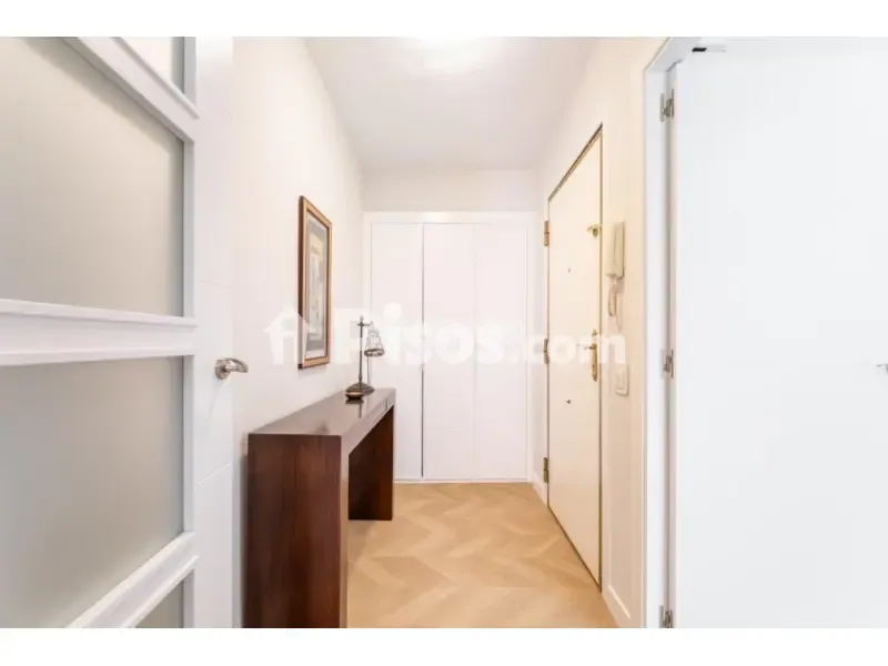 Esik - Apartment with Pool in Majadahonda Centre