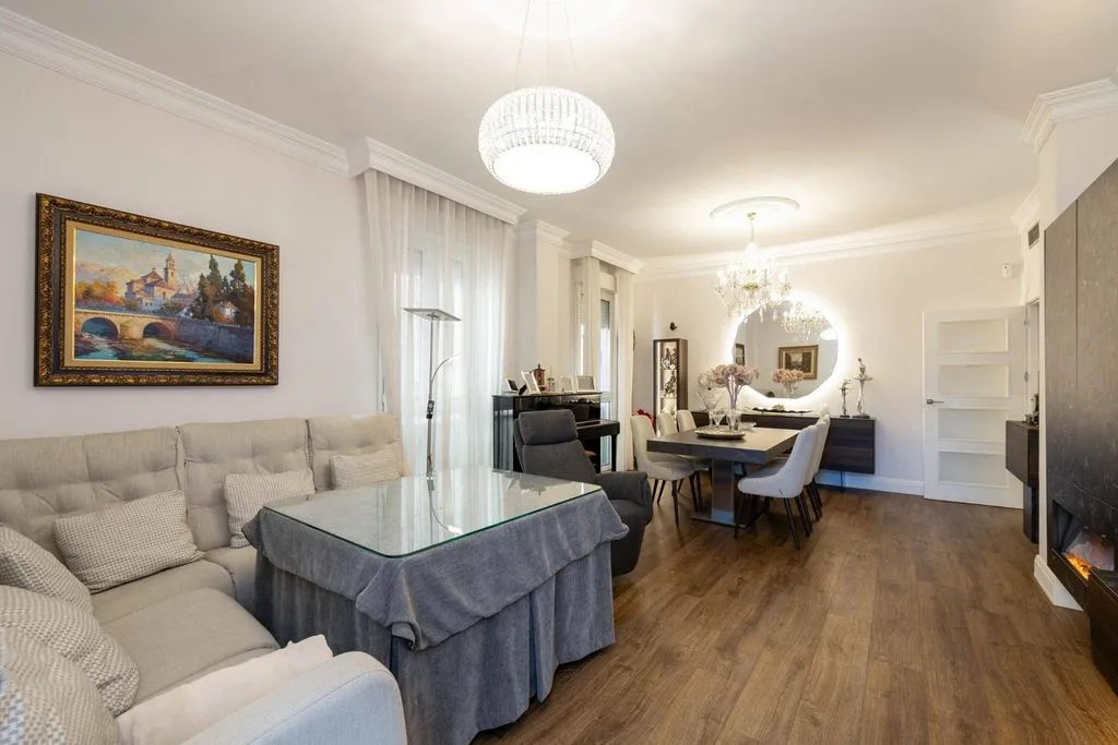 Elutuba - Luxury Flat with Balcony in Granada