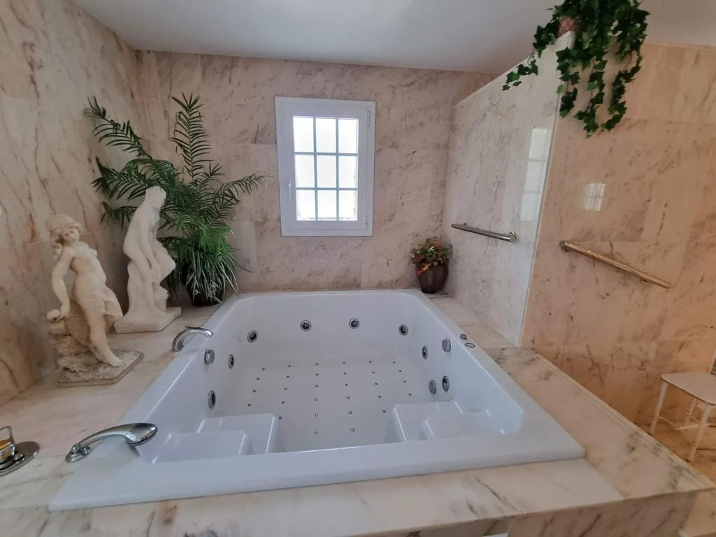 Vannitoad - Chalet with Sea Views in L'Ametlla de Mar