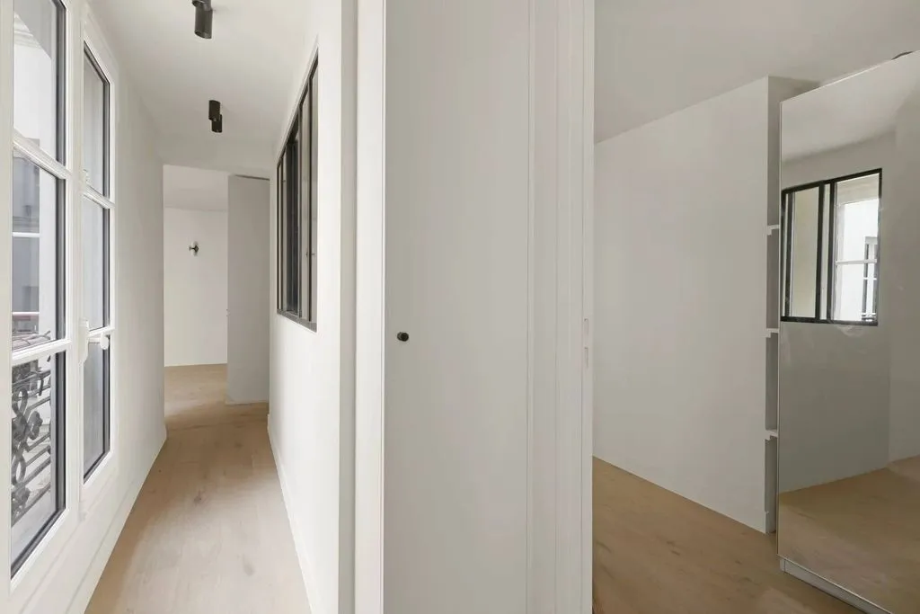 Entrée - Luxury Apartment in Marais, Paris