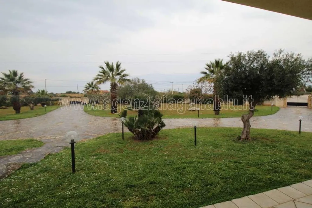 Välivaade - Luxury Villa with Garden in Marsala