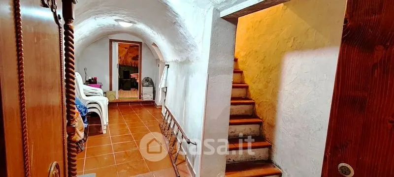 Entrée - Traditional Terra Cotta House in Bosa