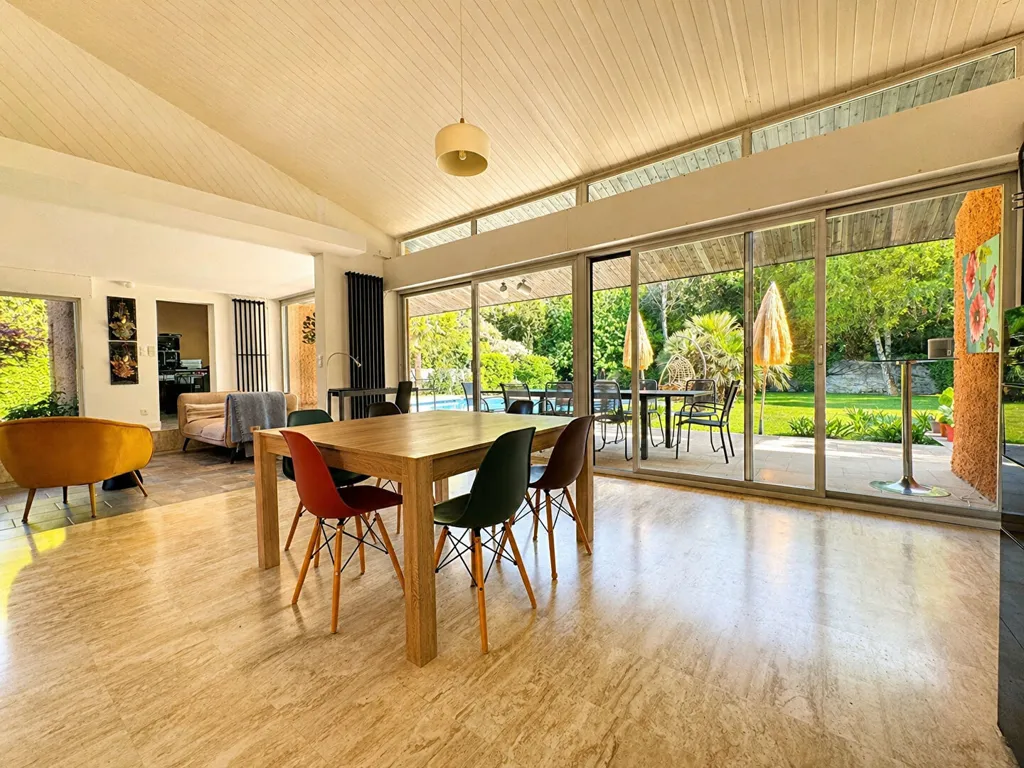 Salle à manger - Maison d'Architecte avec Piscine aux Portes de La Rochelle