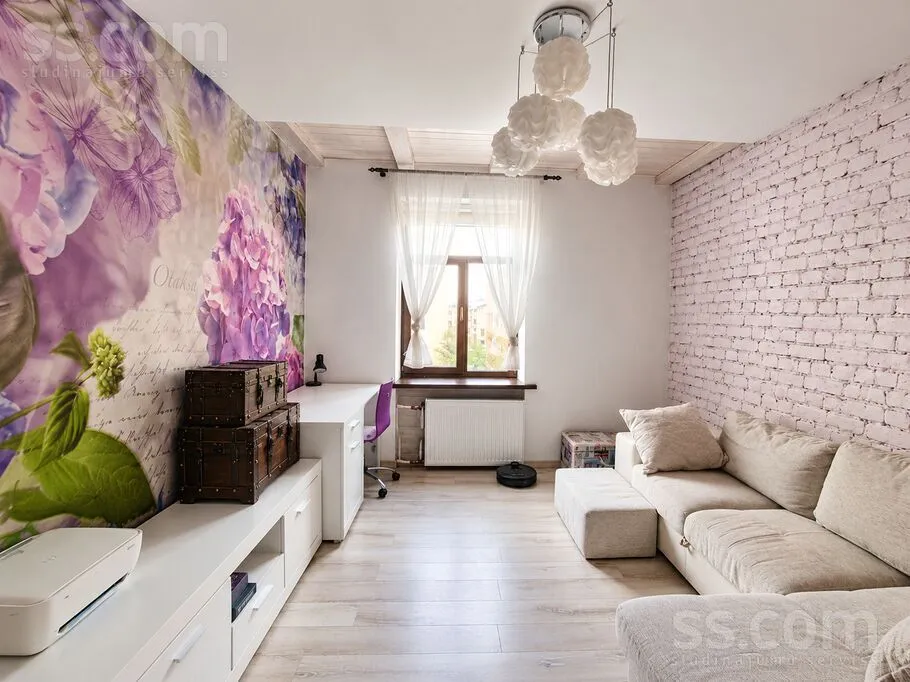 Séjour - 3-Bedroom Apartment with Courtyard View in Riga Centre