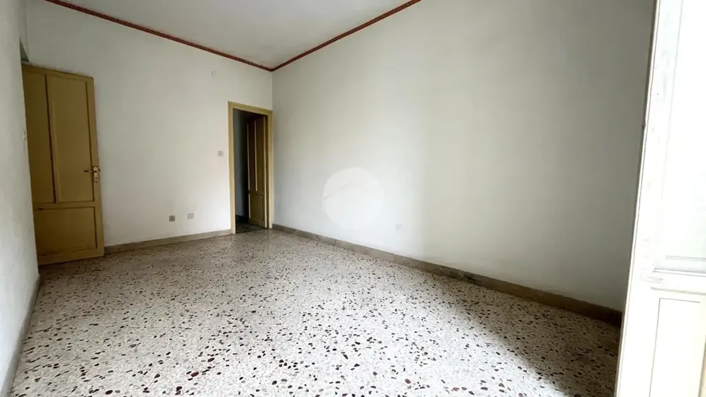 Stanze - Studio Flat for Sale with Balcony in Palermo