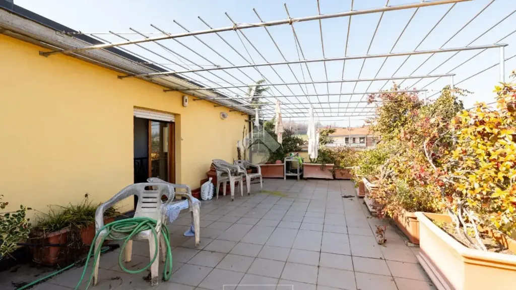 Terrasse - Two-Level Attico with Terraces in Vignola
