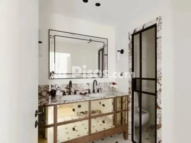Bagni - Modern Flat with Balcony in Universidad-Malasaña