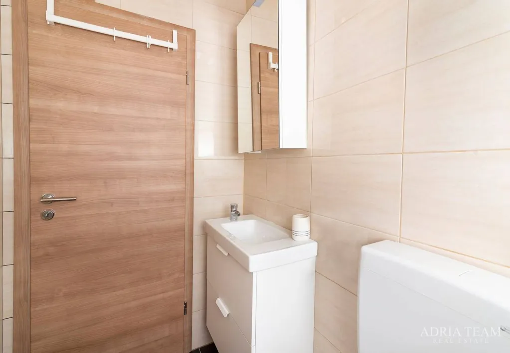 Bagni - Apartment House with Pool in Posedarje