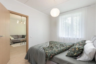 Camere da letto - Furnished Apartment with City and Forest Views in Riga, Imanta