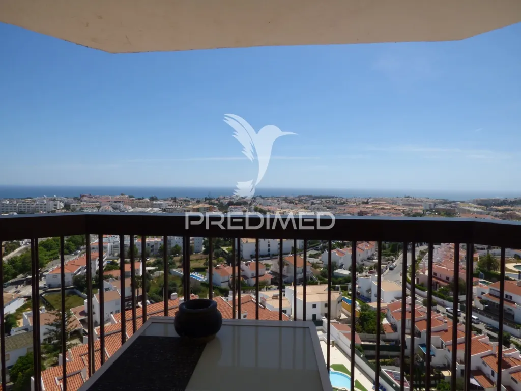 Rõdu - T2 Apartment with Sea View in Montechoro