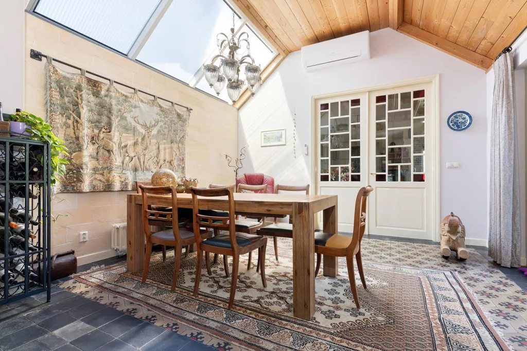 Salle à manger - Historic Villa with Extensive Garden in Noorbeek