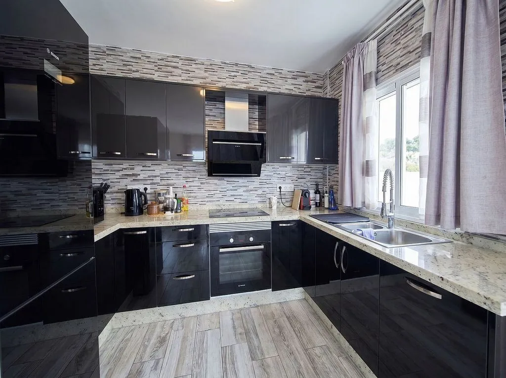 Kitchen - Villa with Ocean View in Torviscas Alto
