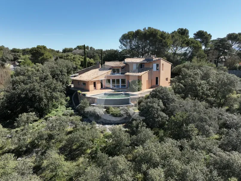 Õhuvaade - Architectural Villa with Panoramic View near Cavaillon