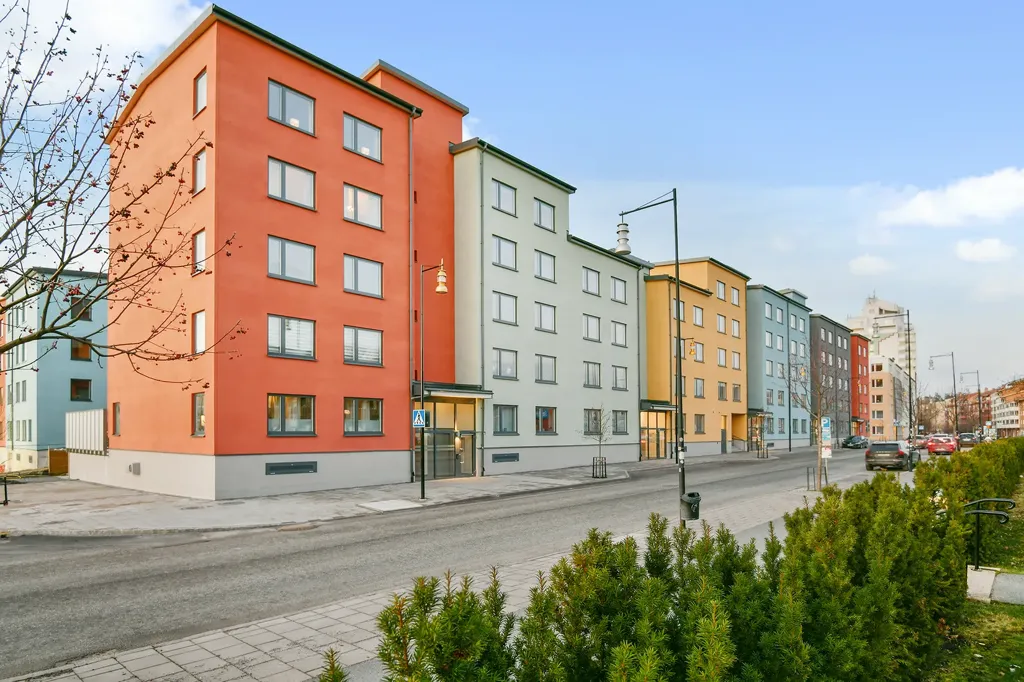 Exterior - Apartment with West-Facing Balcony in Väsby