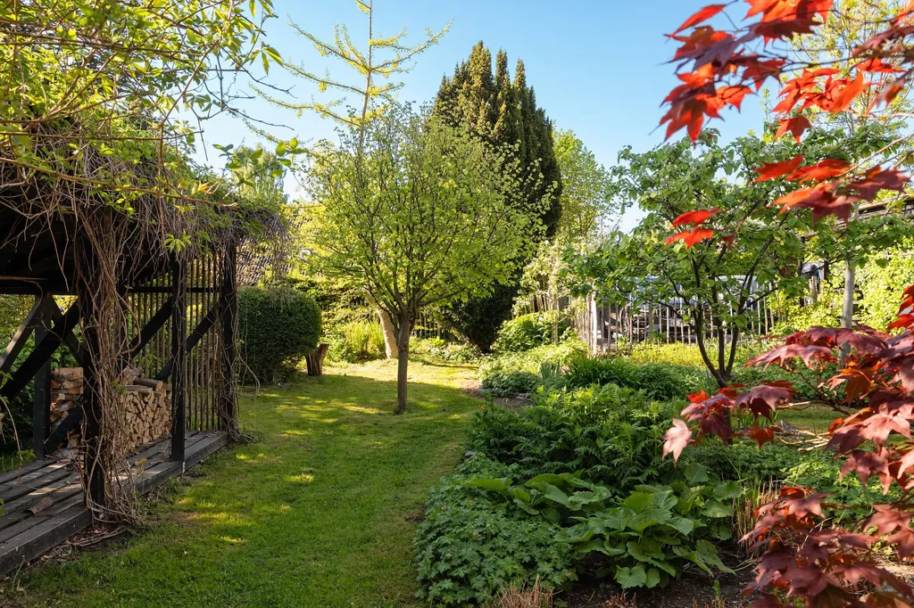 Jardin - Detached Villa with Garden in Værløse