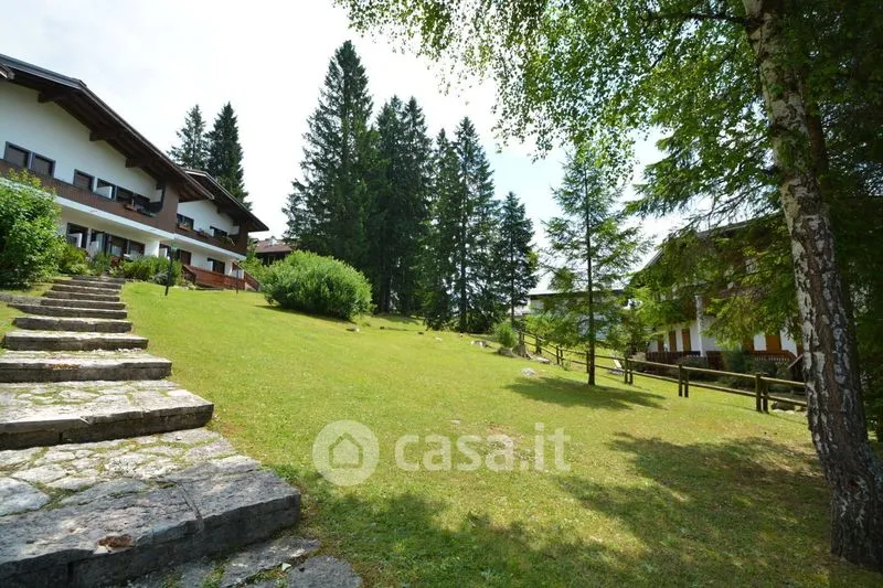 Jardin - Three-Bedroom Apartment with Balcony in Gallio