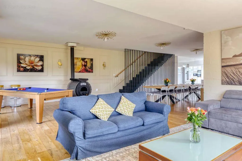 Séjour - Maison Familiale avec Jardin et Terrasse à Caumont
