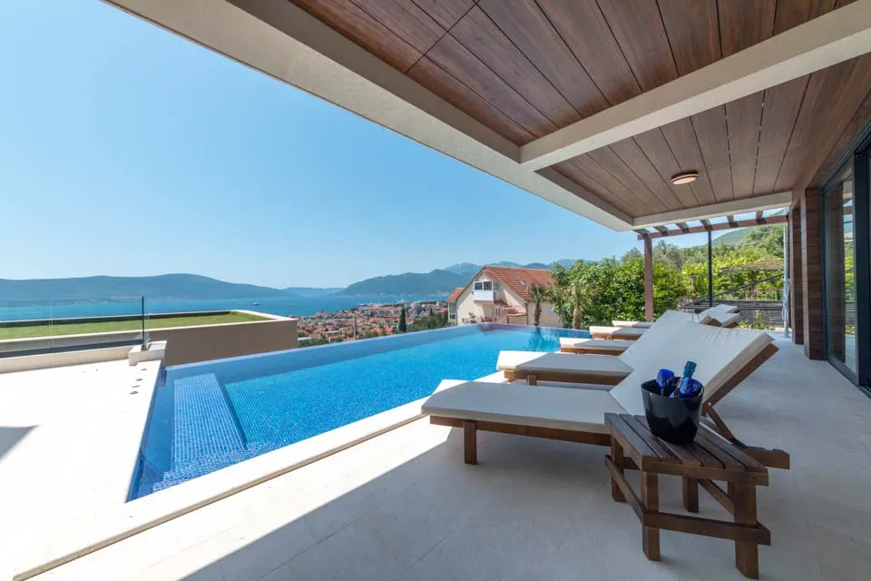 Piscine - Maison 5 chambres à Tivat