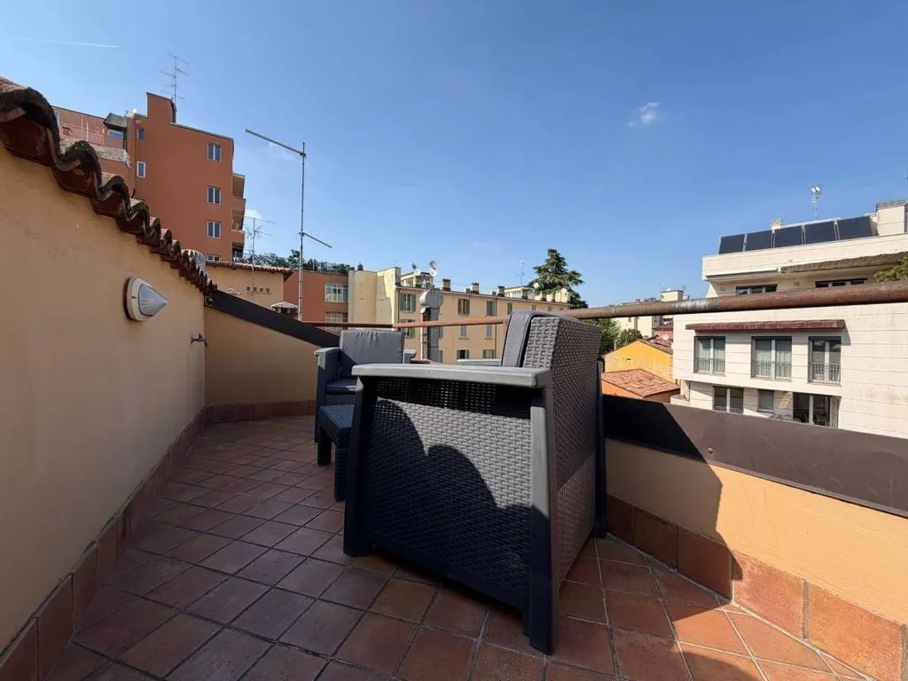 Terrazza - Luxury Mansarded Apartment in Bologna