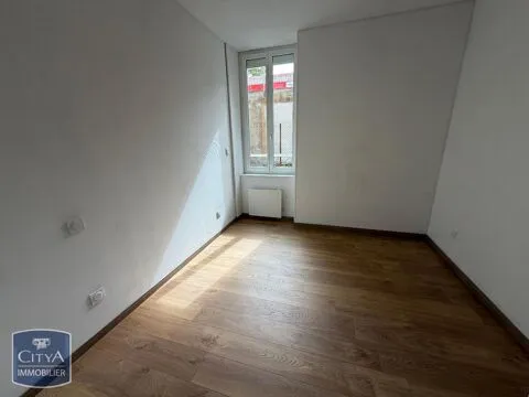 Toad - Charming 3-Bedroom Apartment in Vichy
