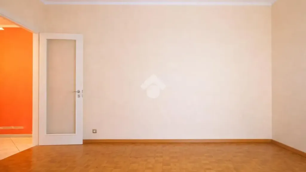 Rooms - Central 4-Bed Apartment with Balcony in Cossato