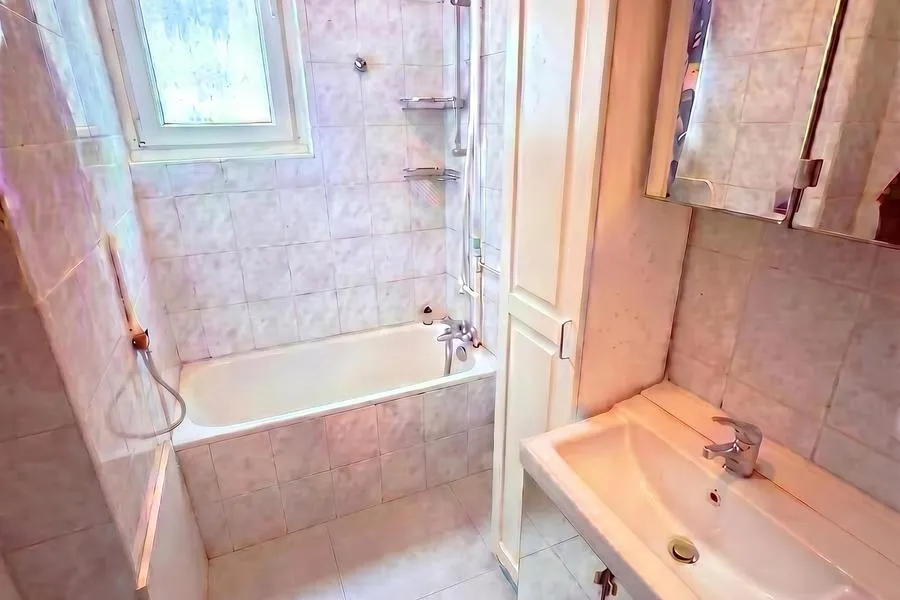 Salles de bain - Appartement avec Terrasse à Saint-Gilles