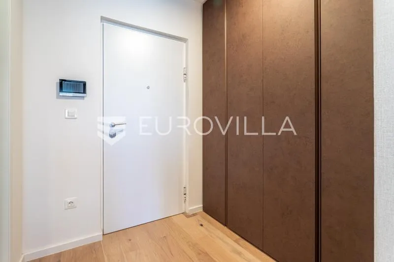 Entrée - Modern Studio Apartment with Loggia in Sirobuja, Split