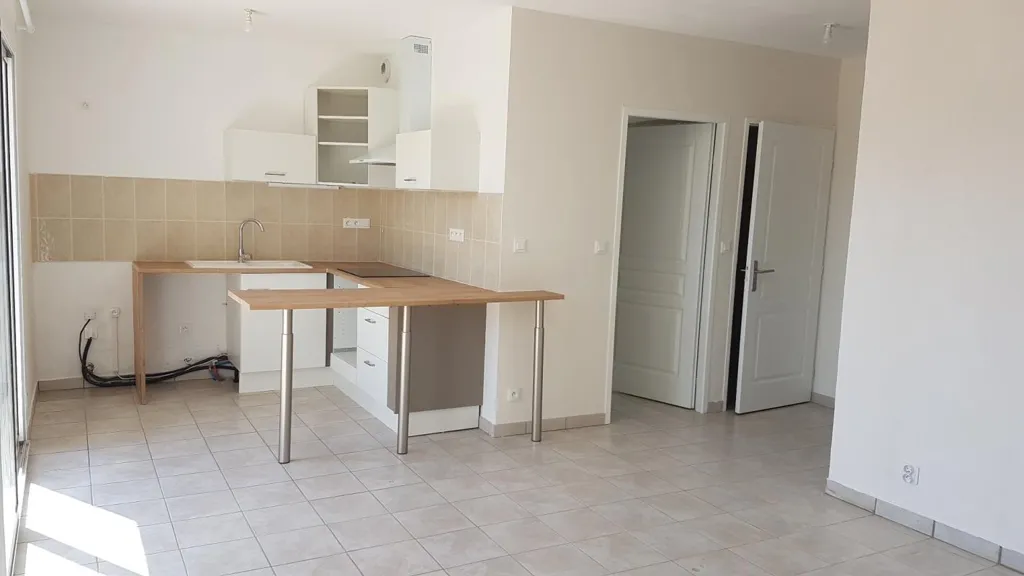 Köök - 2-Bedroom Apartment with South Terrace in Agde