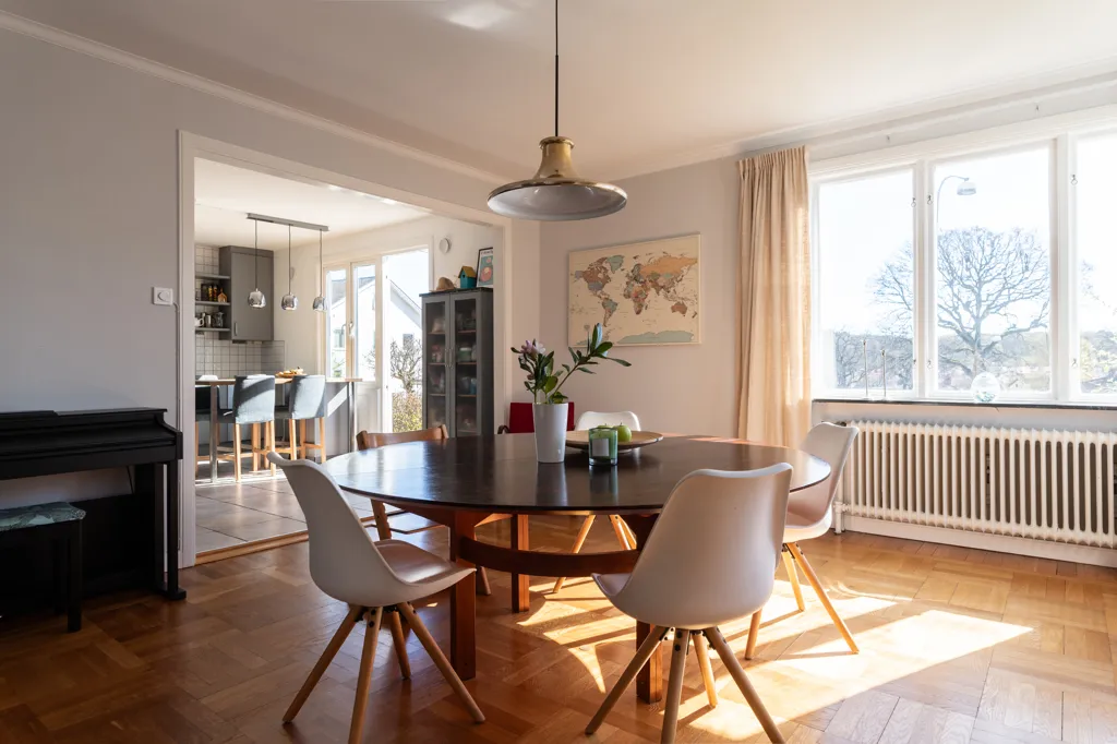 Sala da pranzo - Funkis Villa with Garden in Örgryte