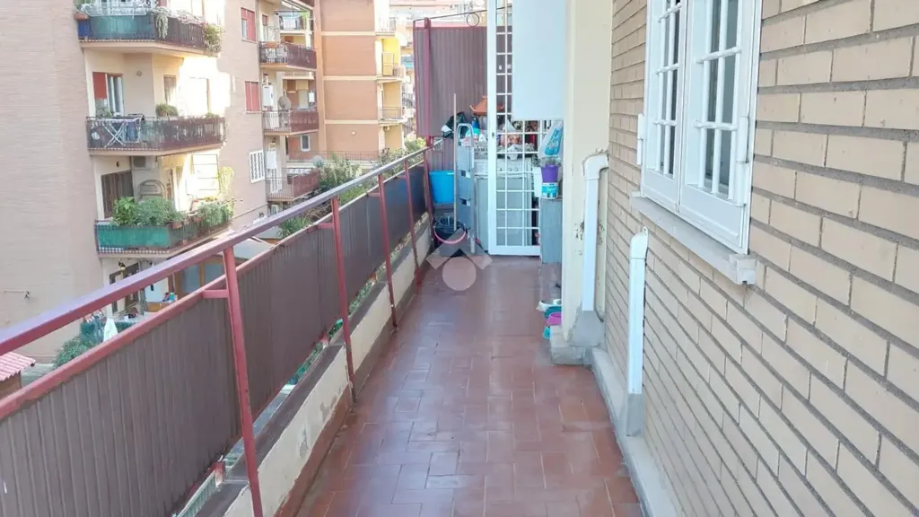Rõdu - Apartment with Balcony in Ladispoli