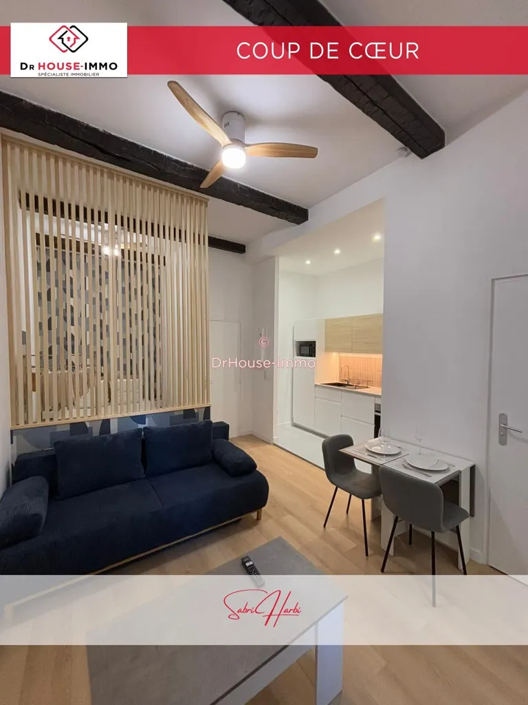 Séjour - Appartement Rénové avec Balcon dans Le Panier