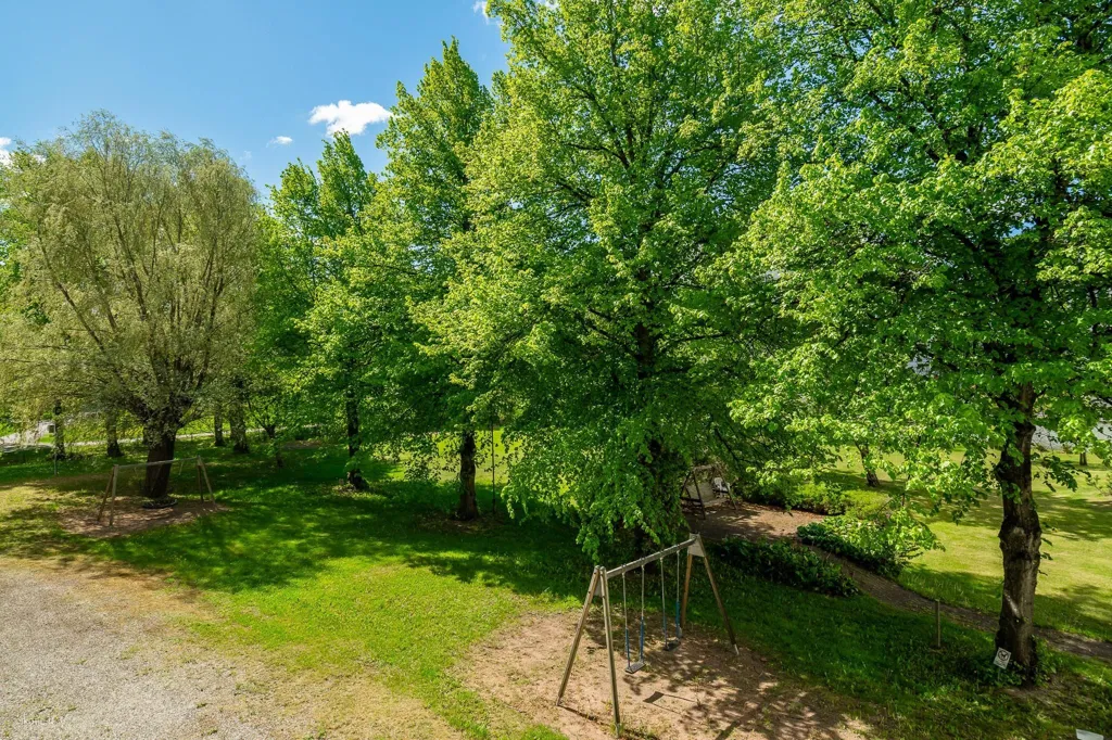 Garden - Apartment with Balcony in Kupittaa, Turku