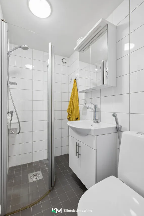 Vannitoad - Modernised Flat with Views in Alppila