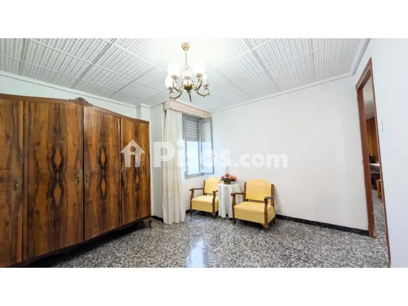 Camere da letto - Spacious East-Facing Flat with Balcony in Sector Quinto