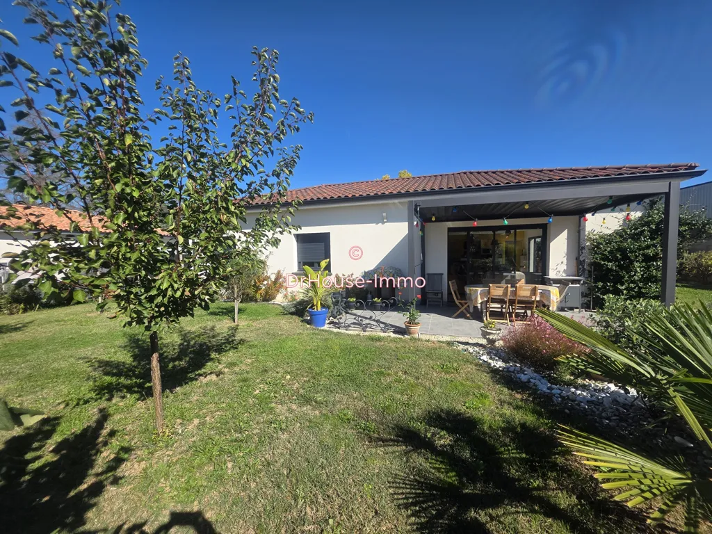 Aed - Contemporary House with Pool in Gaillac