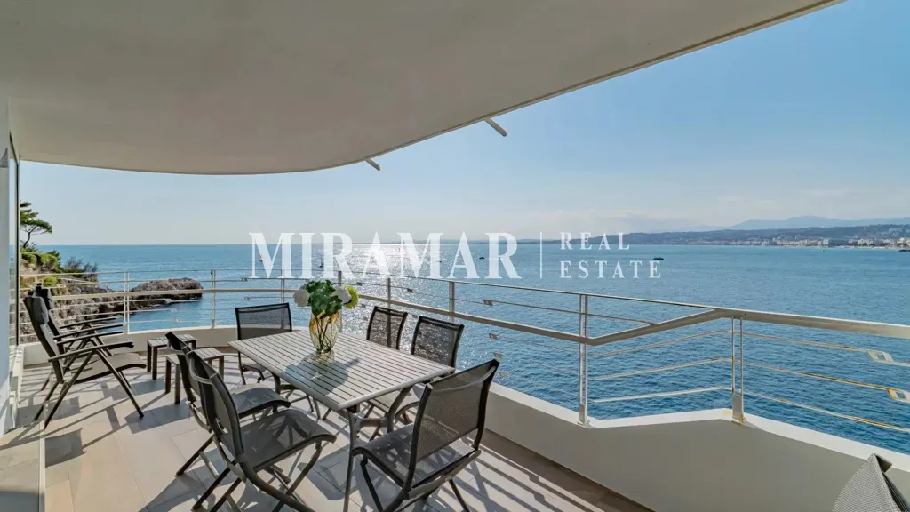 Terrazza - Penthouse with Sea Access in Nice
