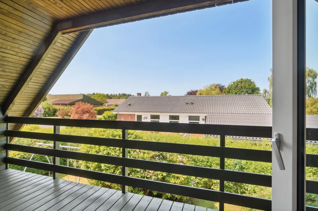 Balcone - Detached Villa with Garden in Viborg