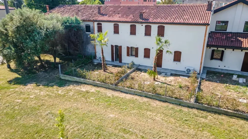 Õhuvaade - New Villa with Private Garden in Padova