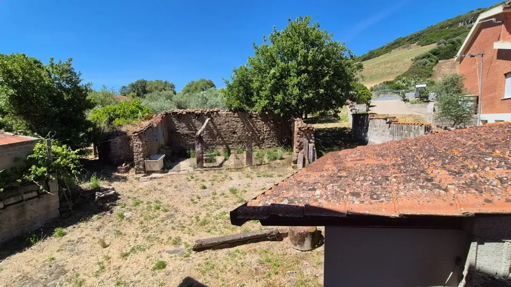 Aed - Rustic House with Olive Grove in Allai