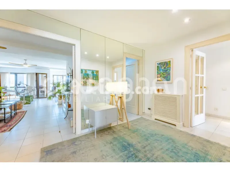 Esik - Apartment with Balcony in Aragón, Valencia
