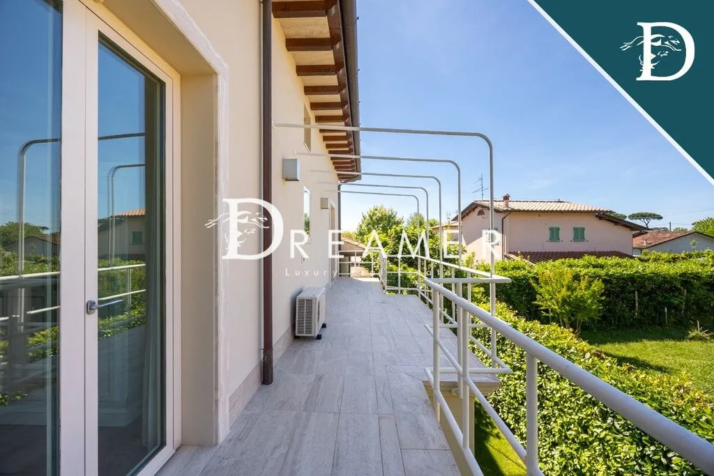 Rõdu - Luxury Villa with Pool in Forte dei Marmi