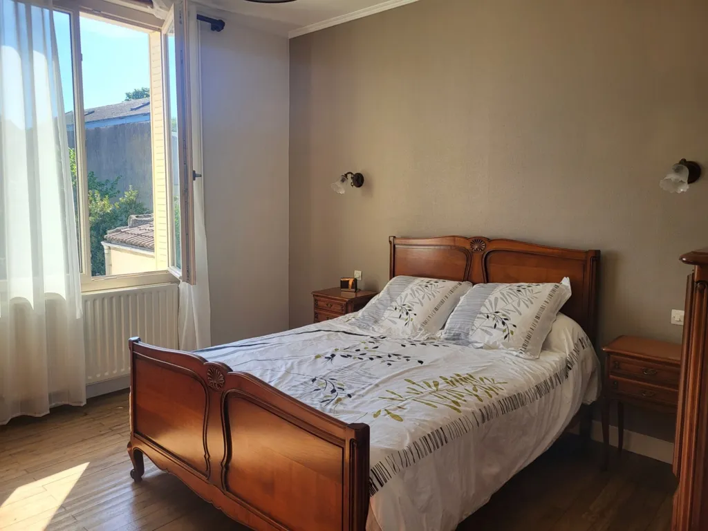 Chambres - Maison de Caractère avec Terrasse à Airvault