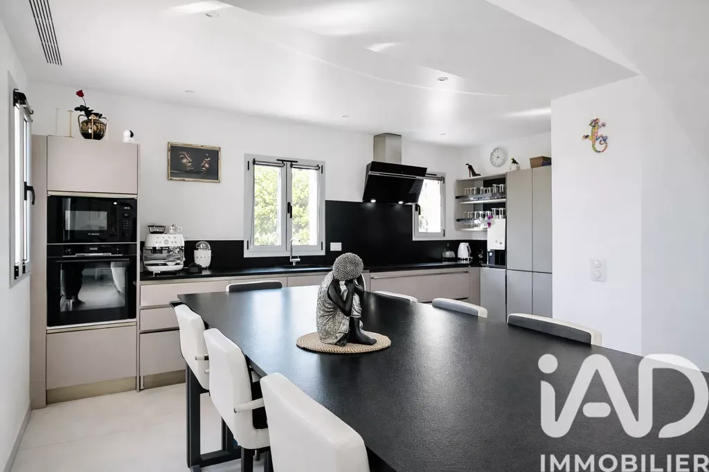 Köök - Contemporary Villa with Pool in Sainte-Maxime
